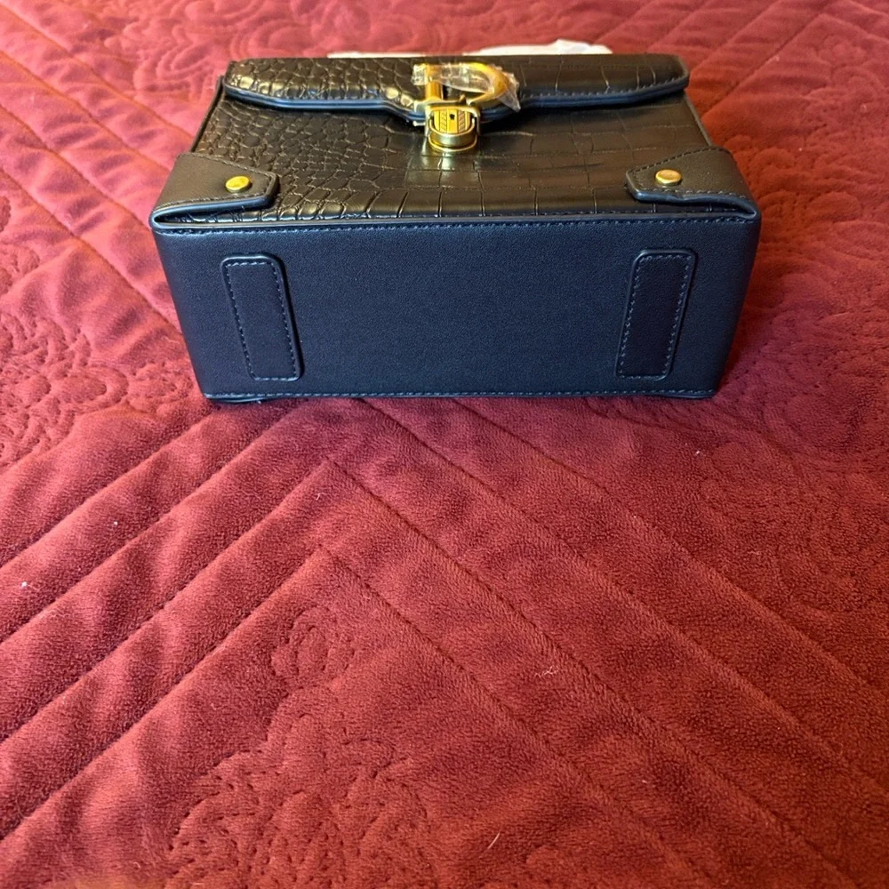 Elegant Black Crocodile Pattern Briefcase